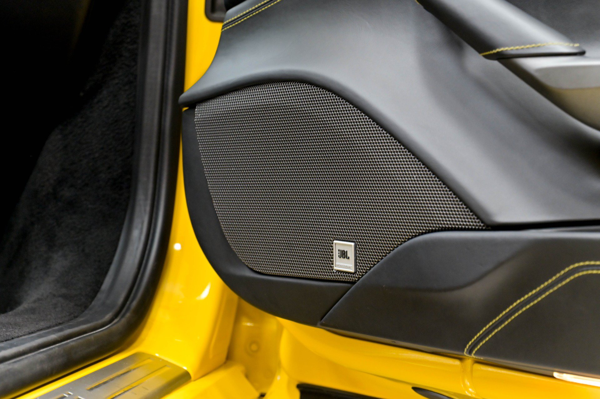 Used 2017 Ferrari 488 Spider RWD image 35