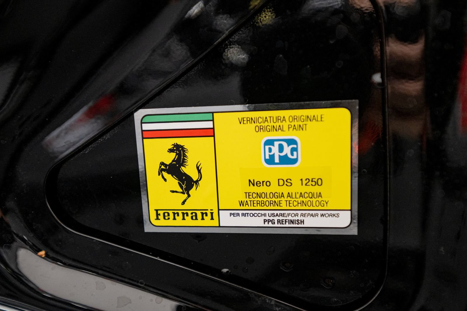 Used 2024 Ferrari Roma Spider RWD image 47