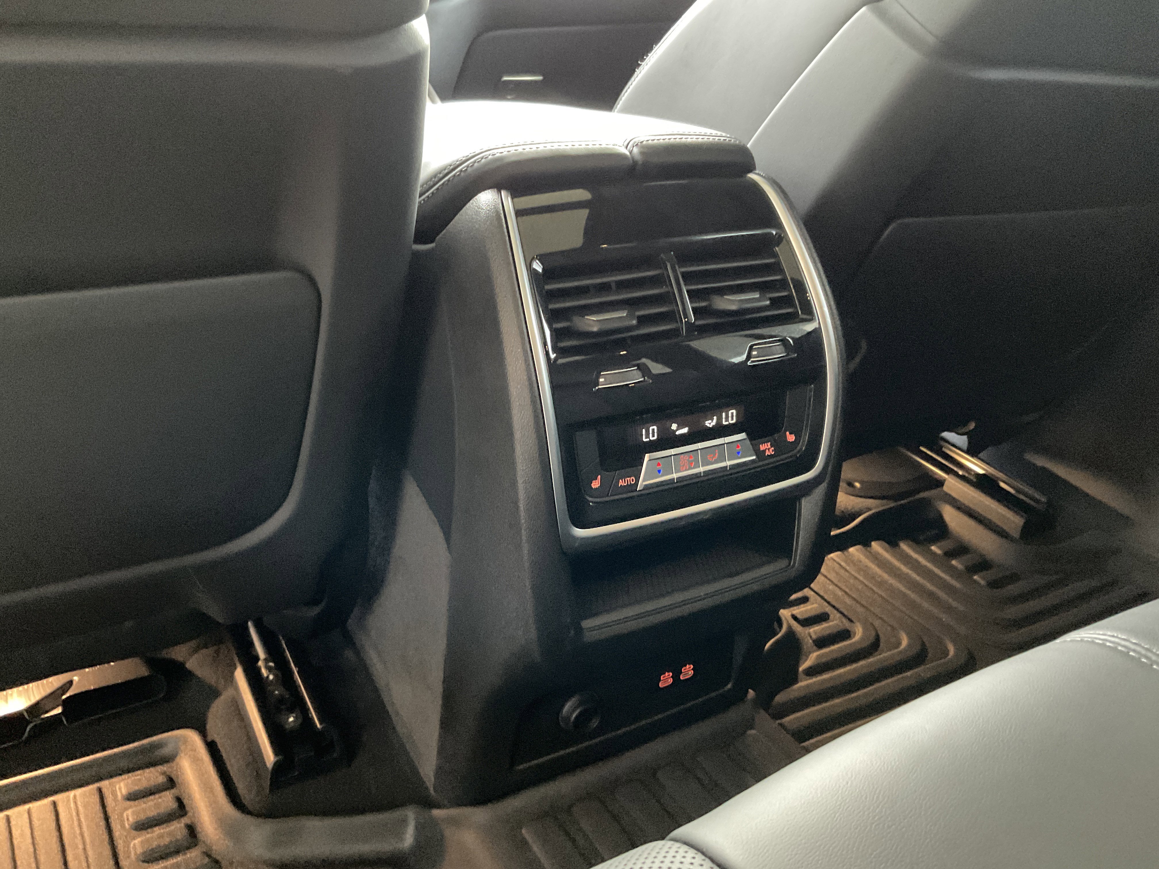 Used 2026 BMW X5 M Competition image 25