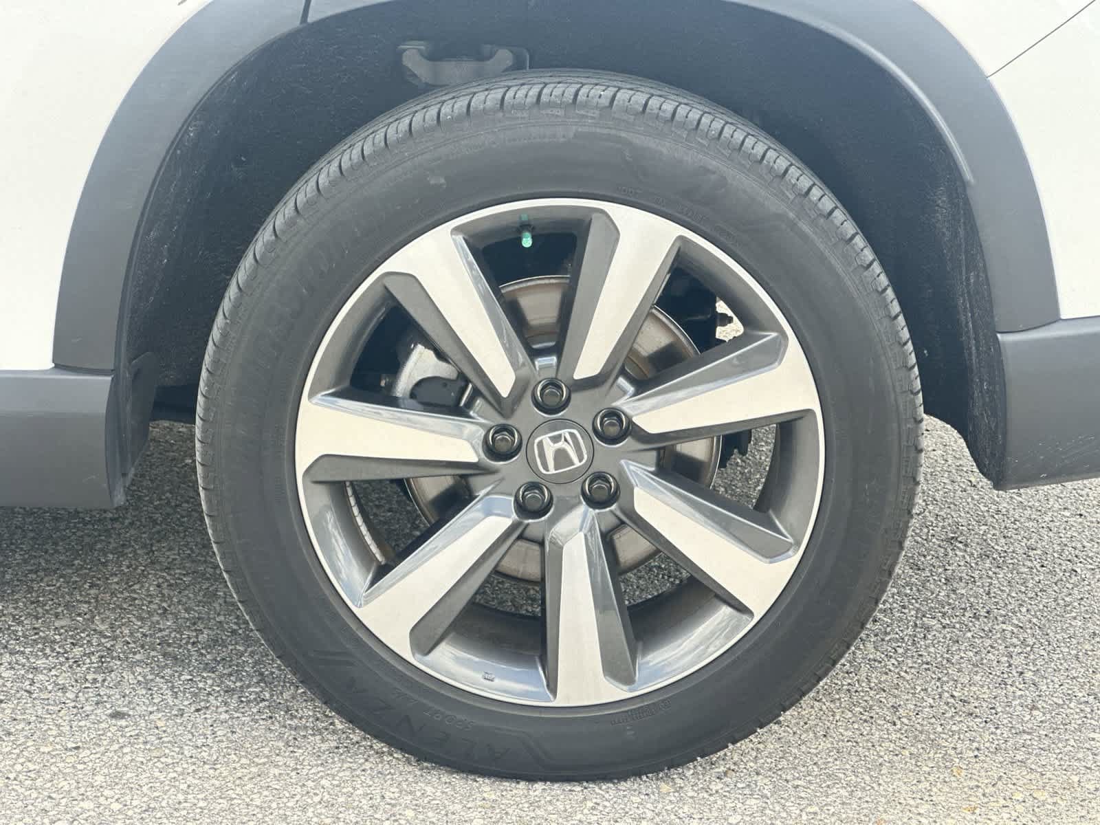 Certified 2025 Honda Pilot Touring image 12