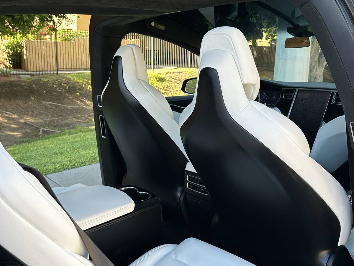 Used 2018 Tesla Model X 100D AWD/4WD image 17
