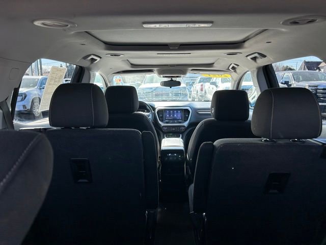 Used 2021 GMC Acadia SLE w/ Driver Convenience Package image 11