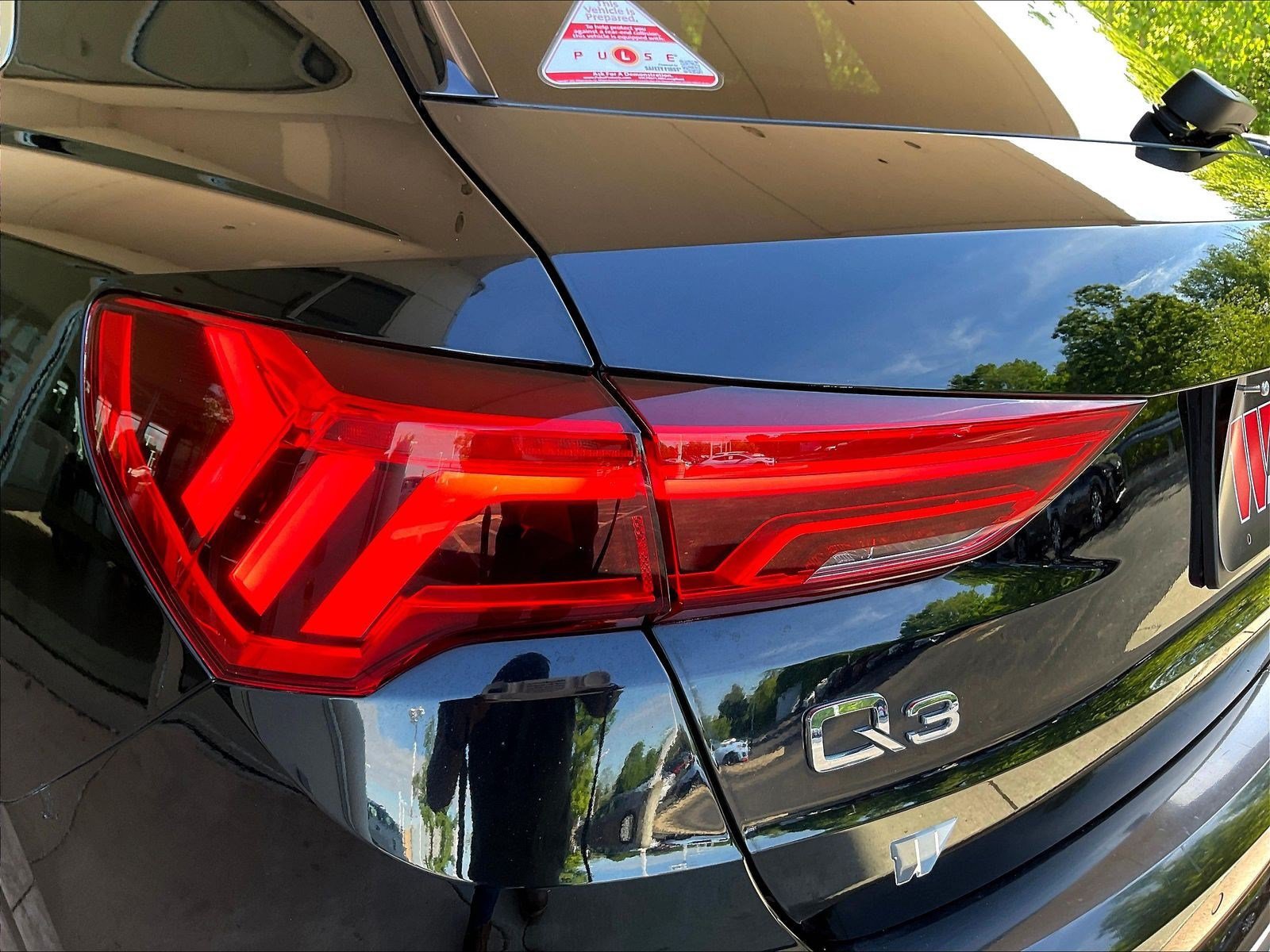 Used 2021 Audi Q3 2.0T Premium w/ Convenience Package AWD/4WD image 21