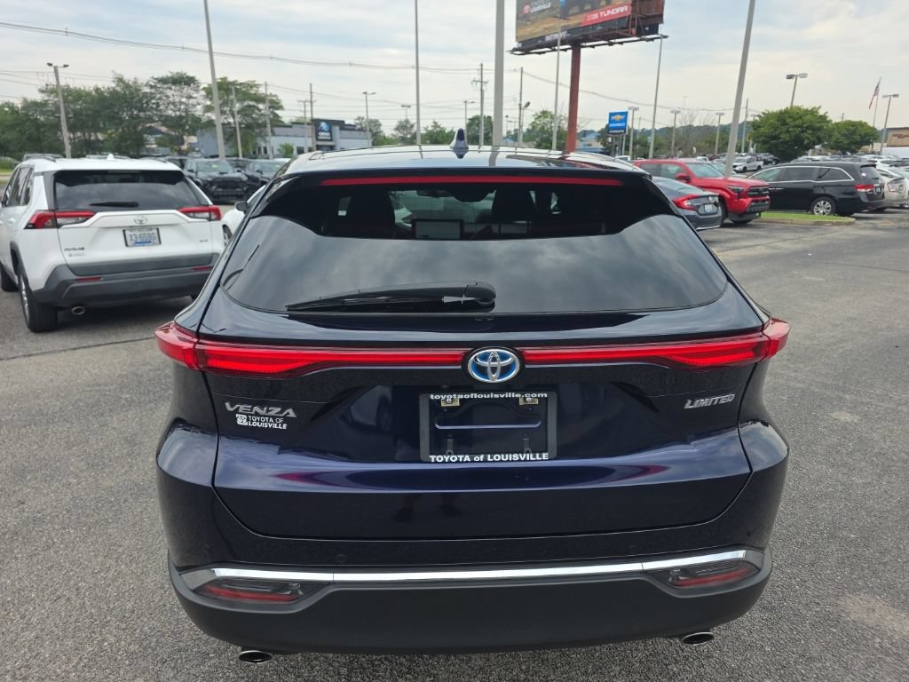 Used 2023 Toyota Venza Limited AWD/4WD image 6