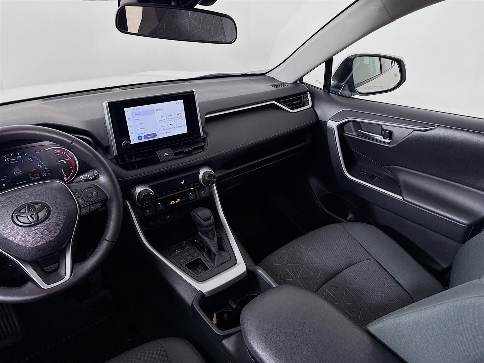 Used 2023 Toyota RAV4 XLE w/ Convenience Package image 24