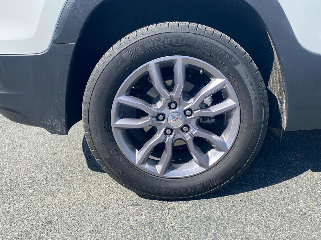 Used 2024 GMC Terrain SLT image 7