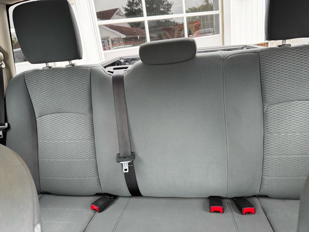 Used 2014 RAM 1500 Express image 23
