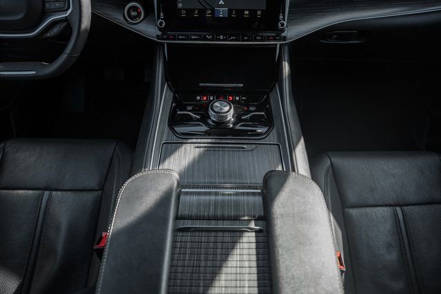 Used 2024 Jeep Wagoneer L Series III w/ Flexible Seating Group image 40