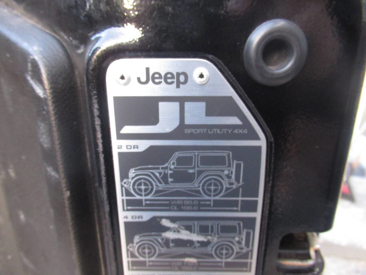 Used 2018 Jeep Wrangler Unlimited Sport image 13