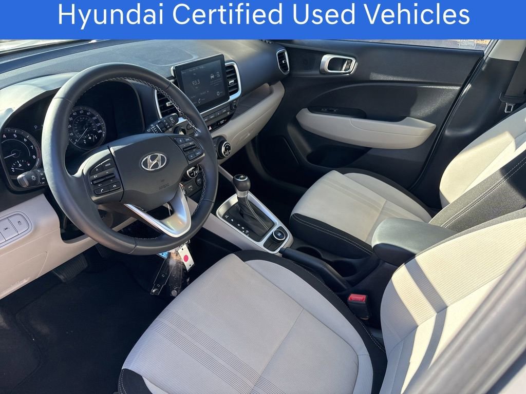 Certified 2021 Hyundai Venue SEL image 12