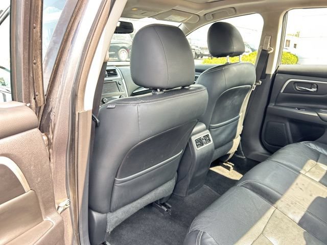 Used 2017 Nissan Altima 3.5 SL FWD image 19