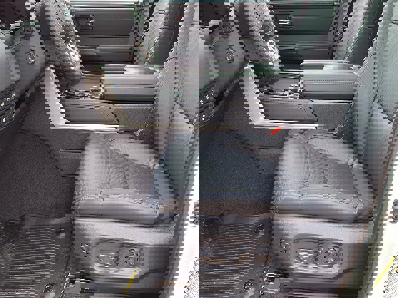 New 2026 Toyota Tundra Platinum w/ TRD Performance Package (TMS) image 13