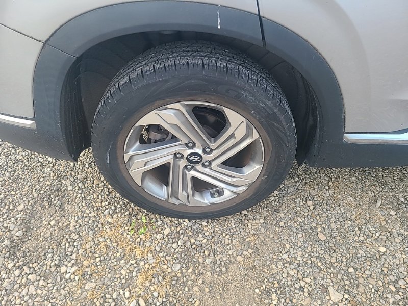 Used 2022 Hyundai Santa Fe SEL w/ Convenience Package FWD image 8