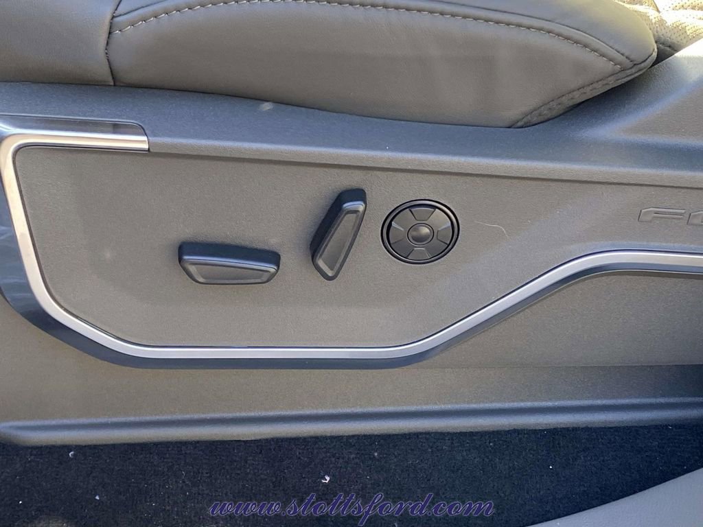 New 2026 Ford F250 Platinum AWD/4WD image 17