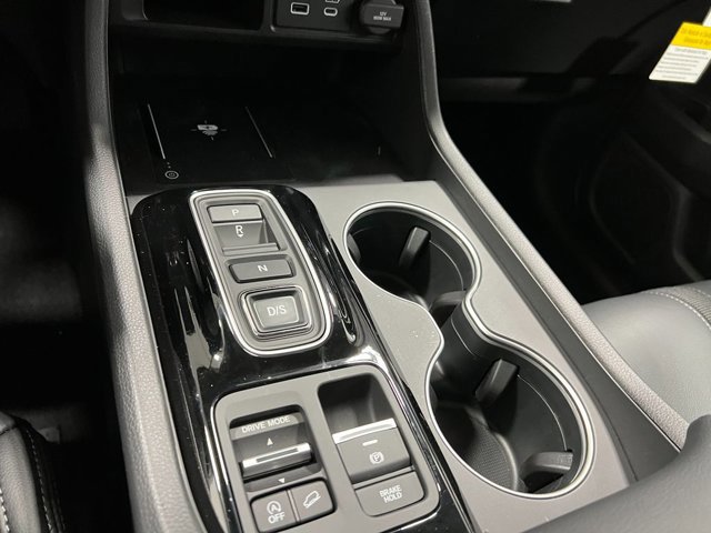 New 2025 Honda Pilot Touring image 19