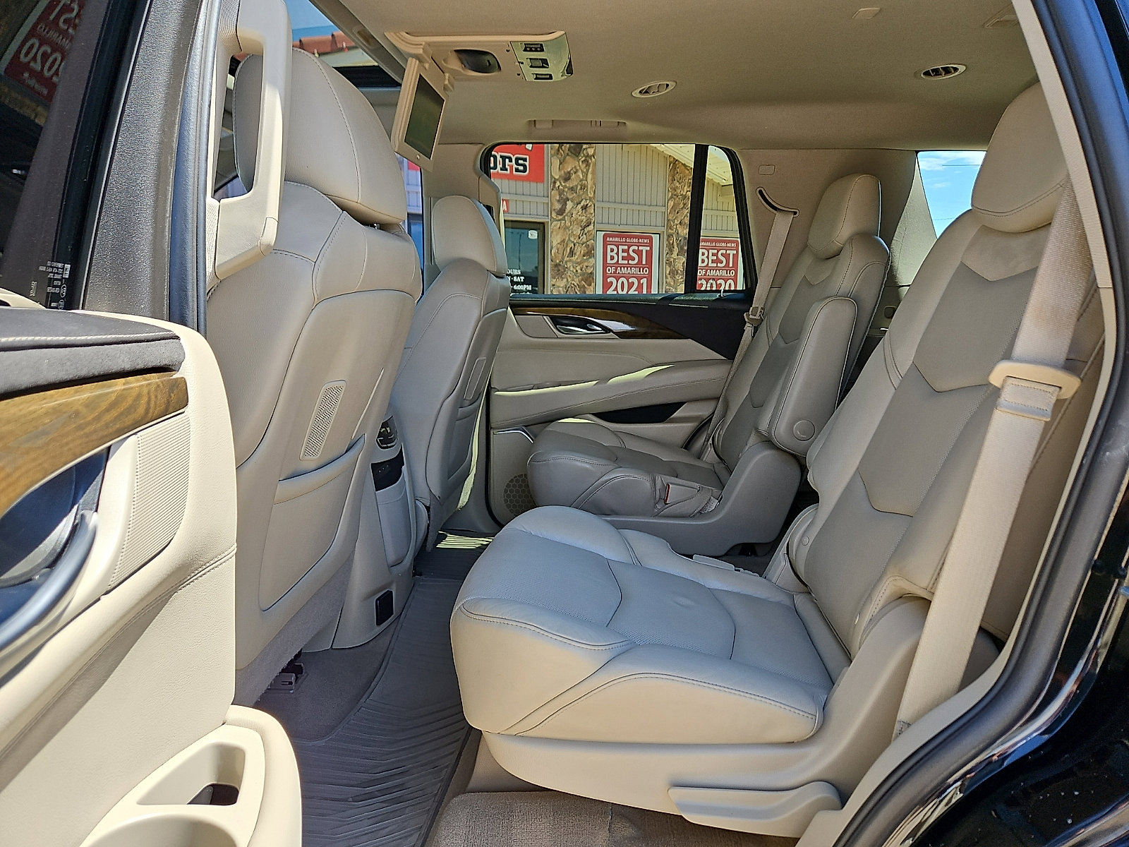 Used 2020 Cadillac Escalade Luxury image 11