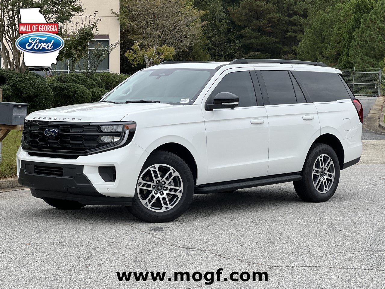 New 2026 Ford Expedition Active RWD image 1