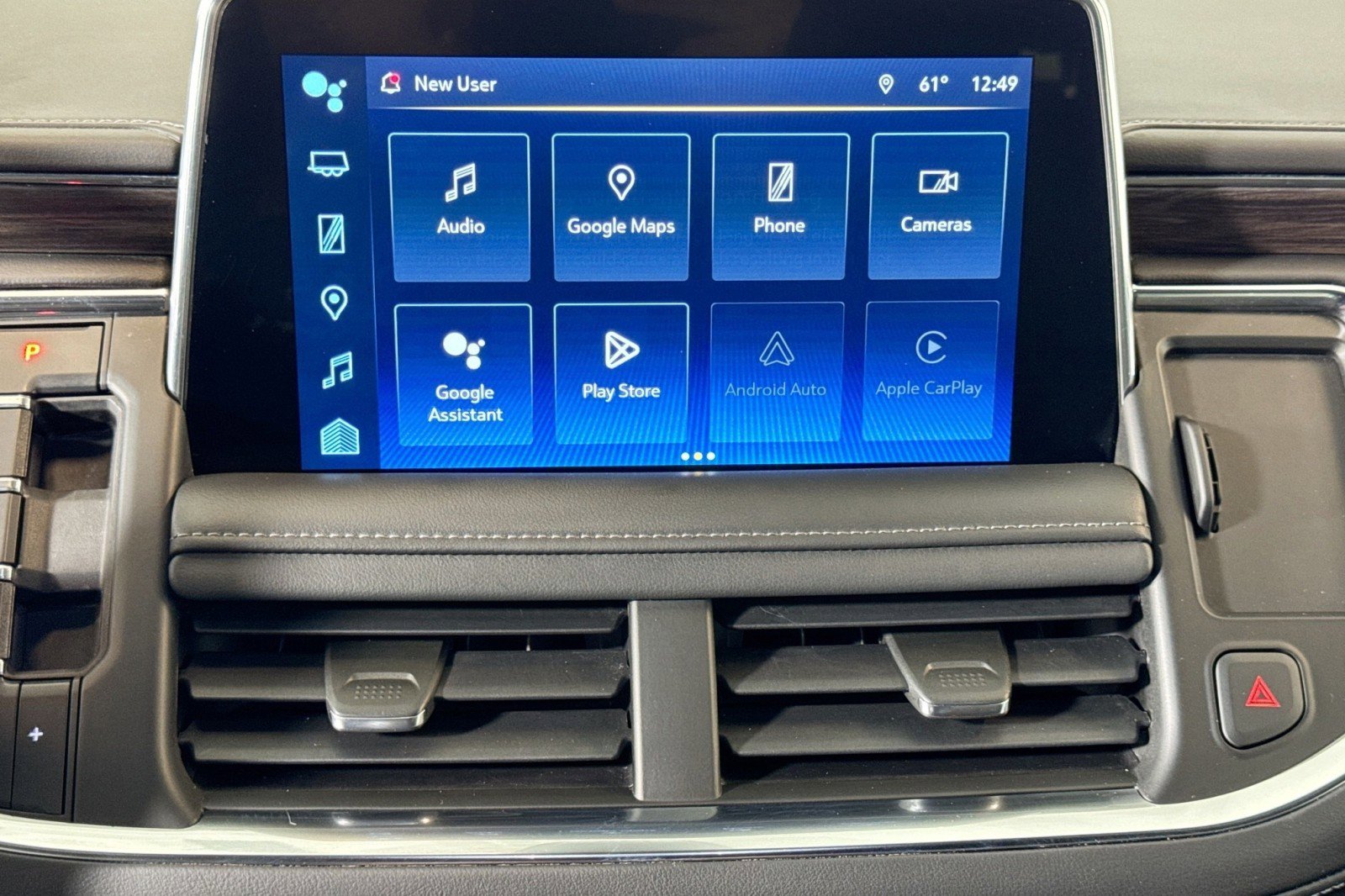 Used 2022 Chevrolet Suburban LT w/ Luxury Package image 13