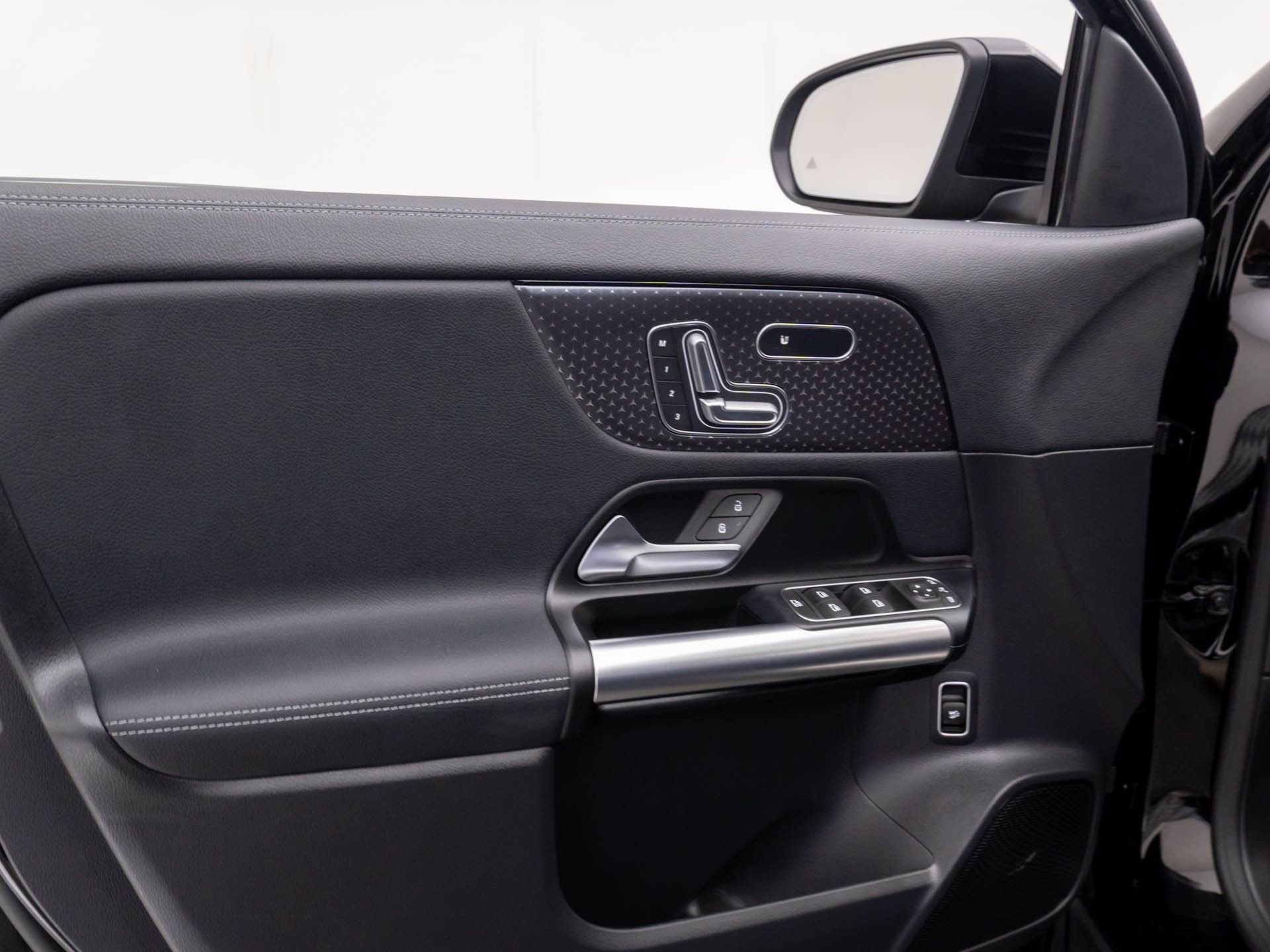 New 2026 Mercedes-Benz GLA 250 4MATIC image 15