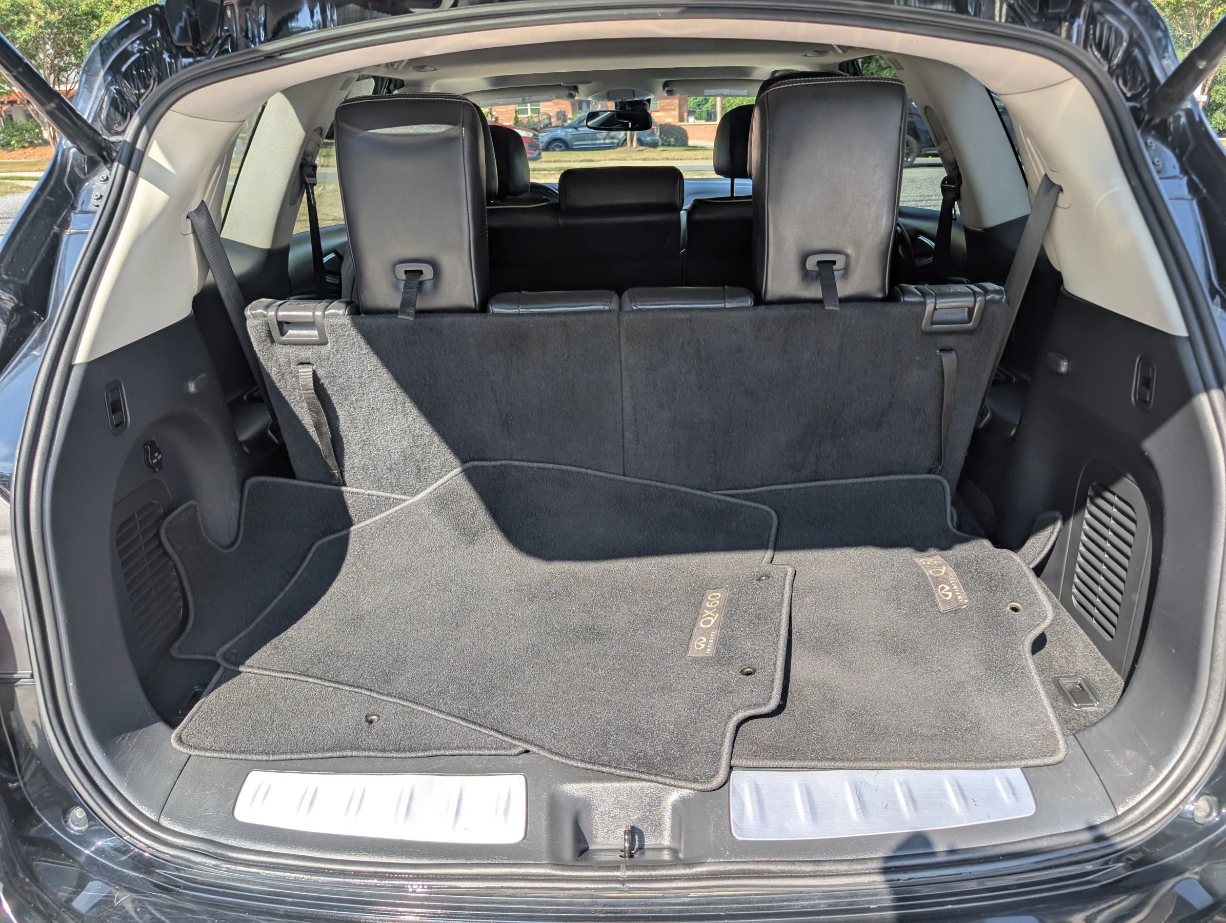 Used 2018 INFINITI QX60 Luxe w/ Premium Plus Package AWD/4WD image 9