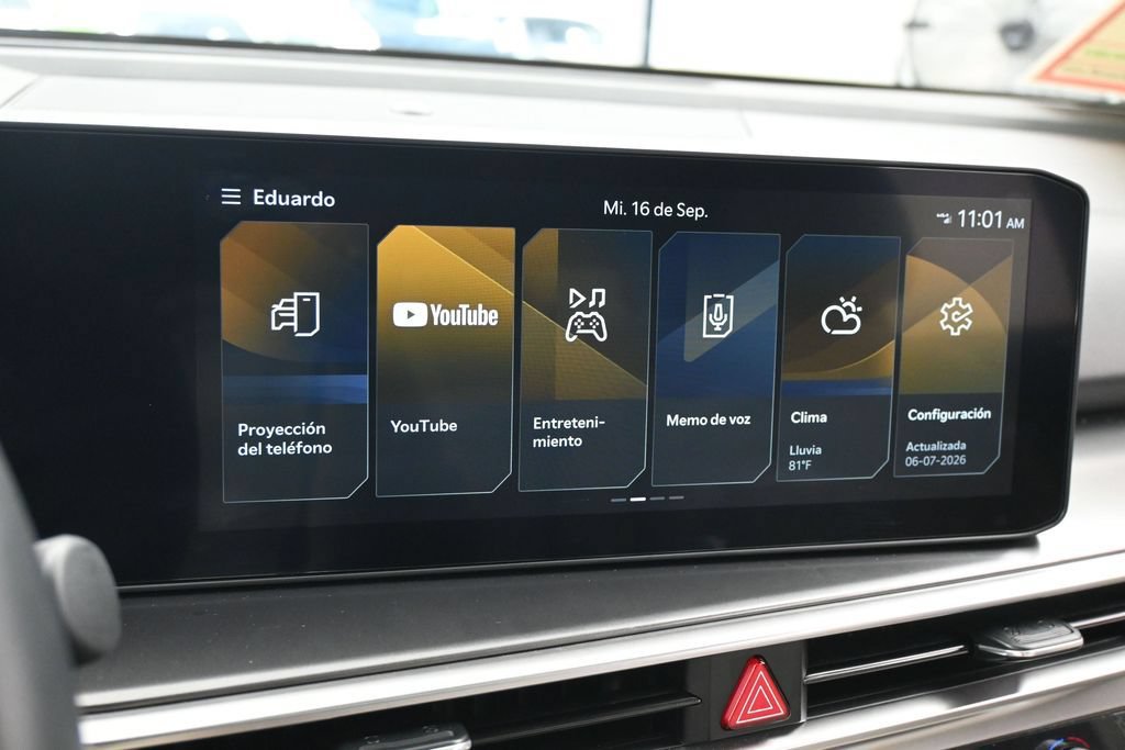 Used 2025 Kia Sorento S w/ Panoramic Sunroof Package FWD image 22