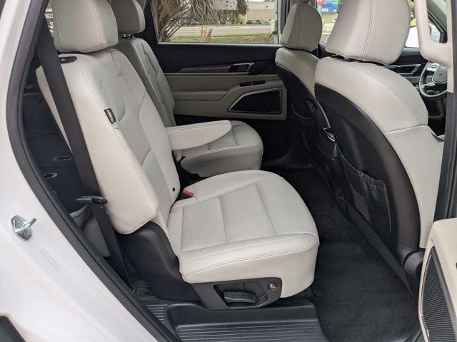 Used 2025 Kia Telluride S image 27