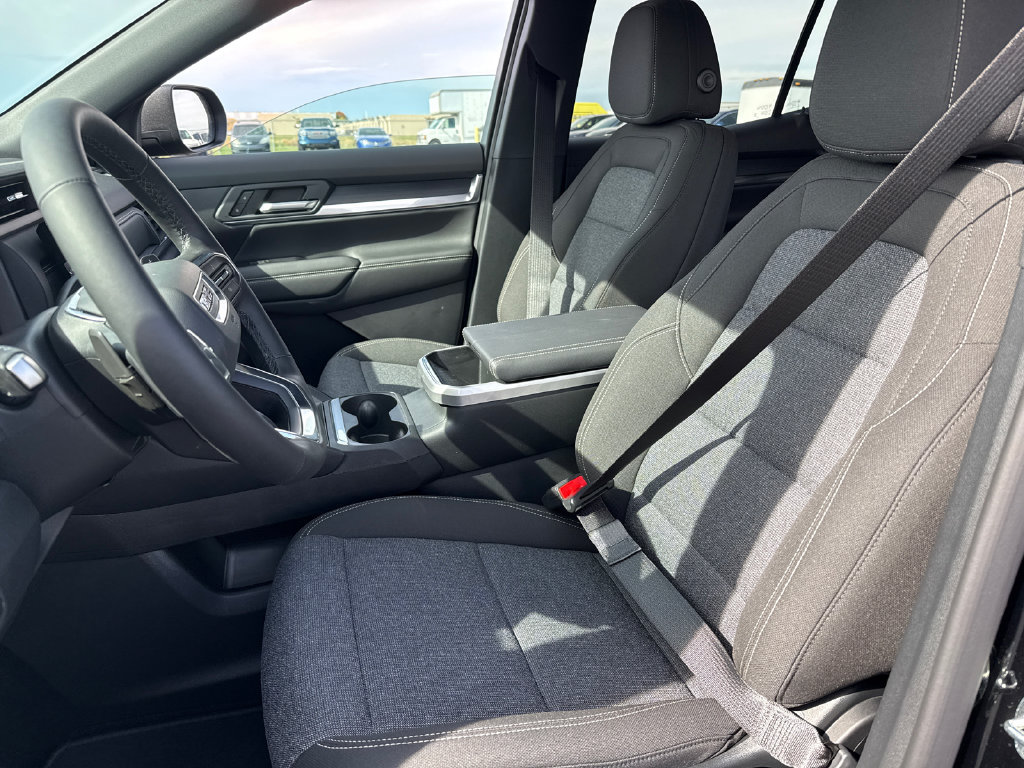 New 2027 GMC Terrain Elevation w/ Black Edition FWD image 17