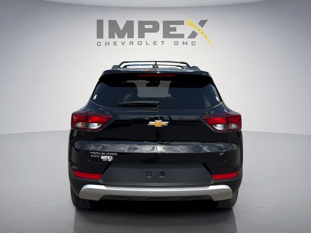 Used 2023 Chevrolet TrailBlazer LT w/ Convenience Package AWD/4WD image 4