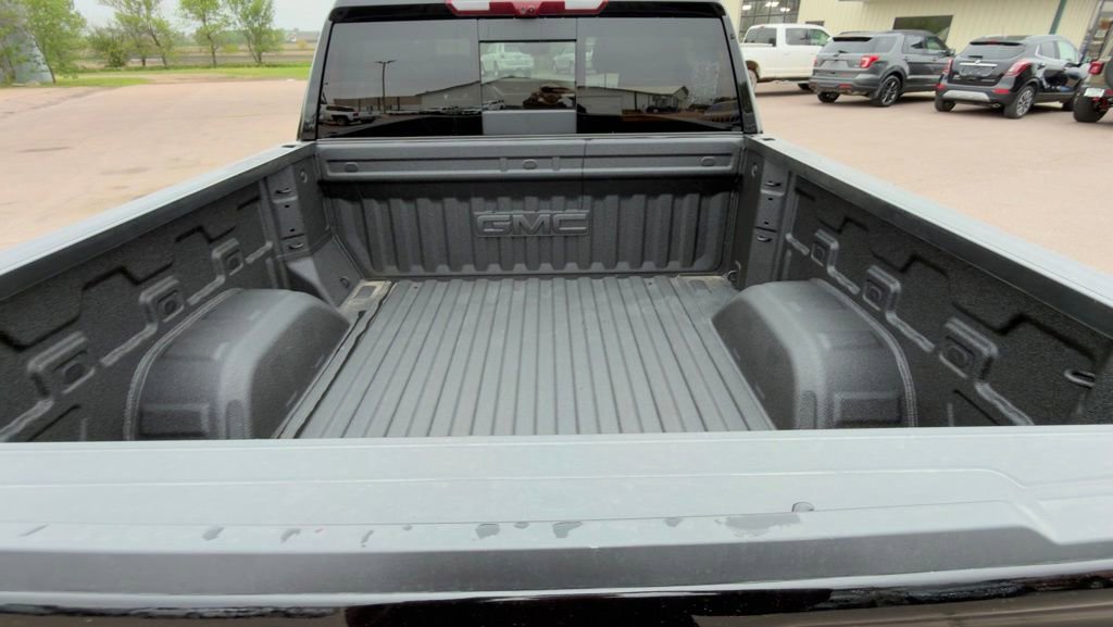 Used 2026 GMC Sierra 1500 Denali w/ Denali Reserve Package AWD/4WD image 10