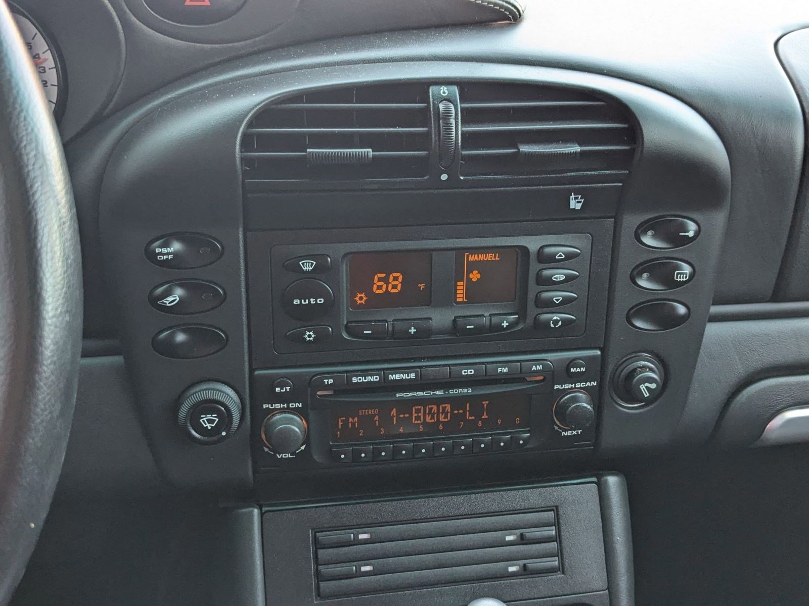 Used 2004 Porsche 911 Carrera 4S image 17