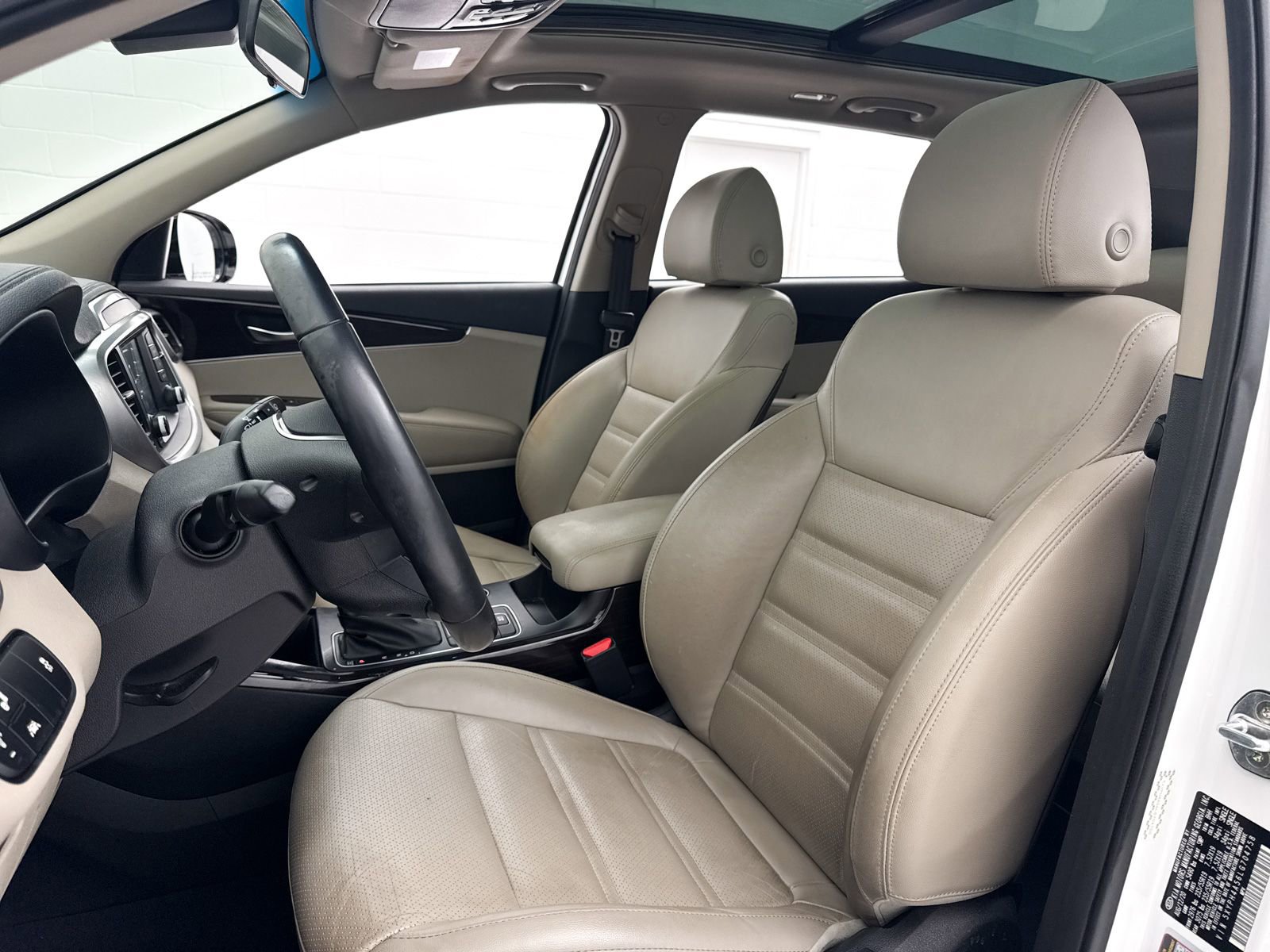 Used 2020 Kia Sorento EX FWD image 18