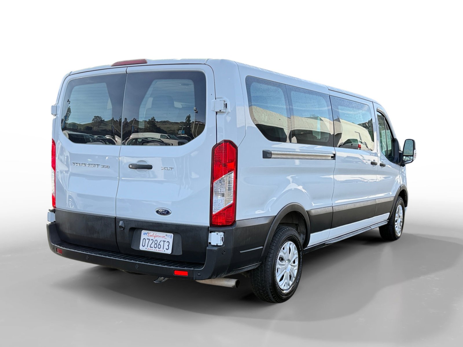 Used 2023 Ford Transit 350 XLT image 5