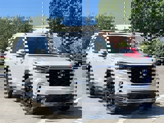 New 2025 Honda Pilot Touring image 2