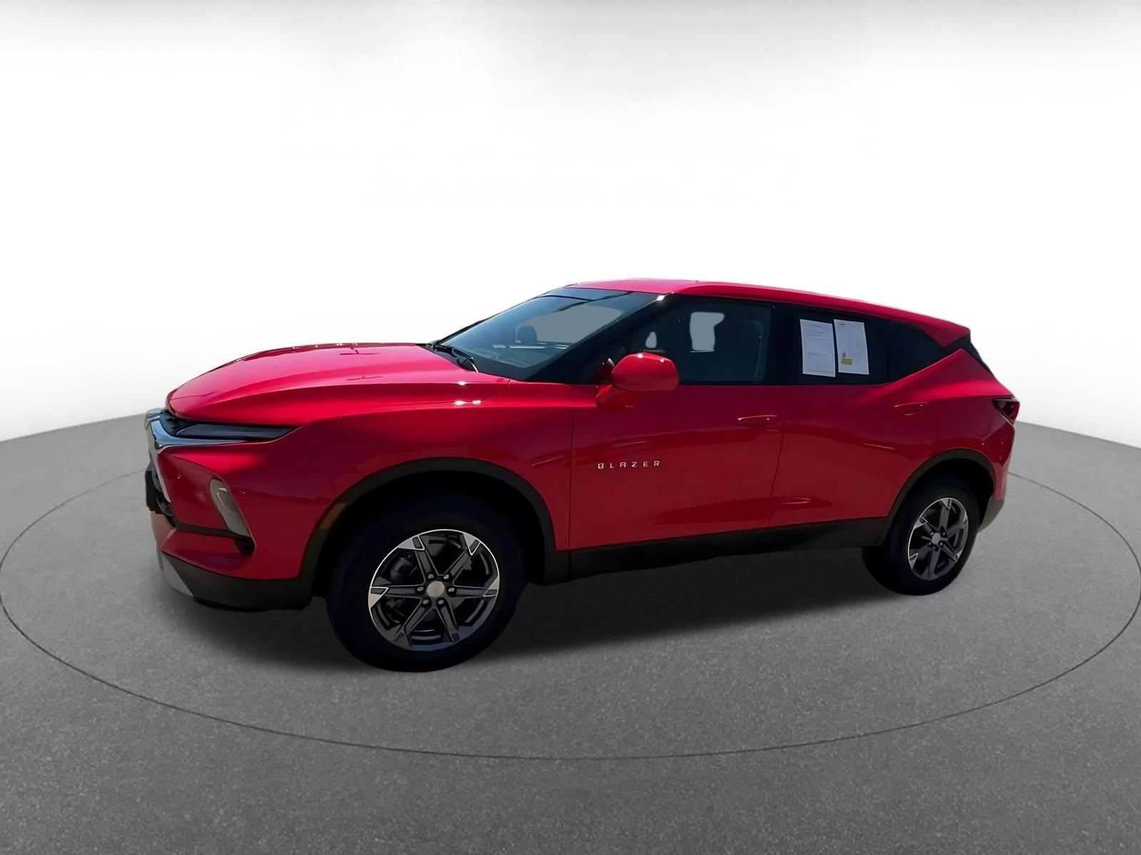Used 2026 Chevrolet Blazer LT FWD image 8