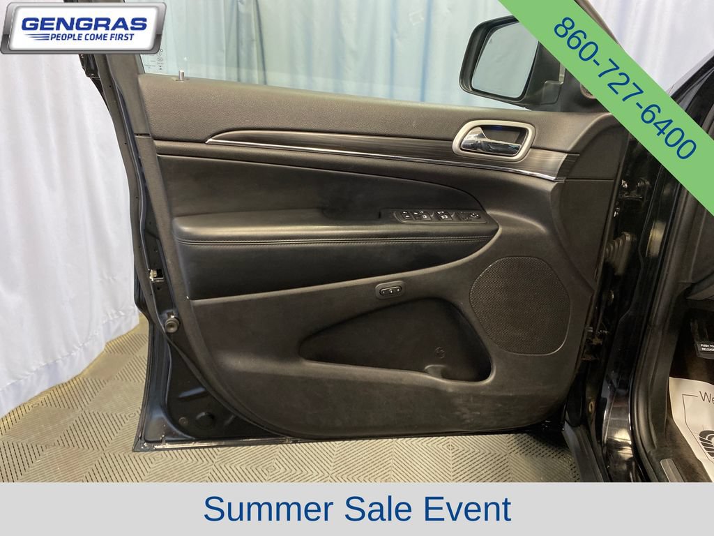 Used 2019 Jeep Grand Cherokee Limited AWD/4WD image 12