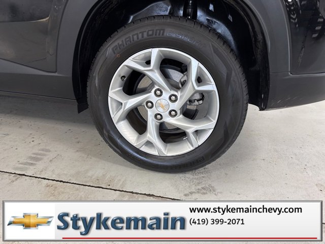 Used 2024 Chevrolet Trax LS w/ LS Convenience Package image 9