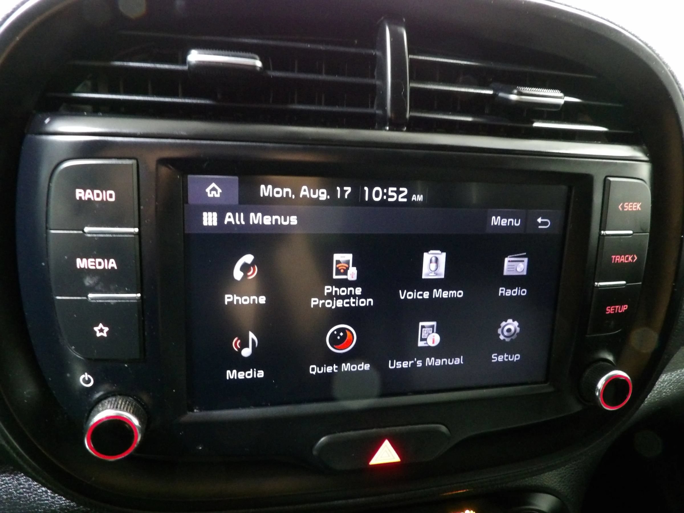 Used 2022 Kia Soul LX FWD image 14