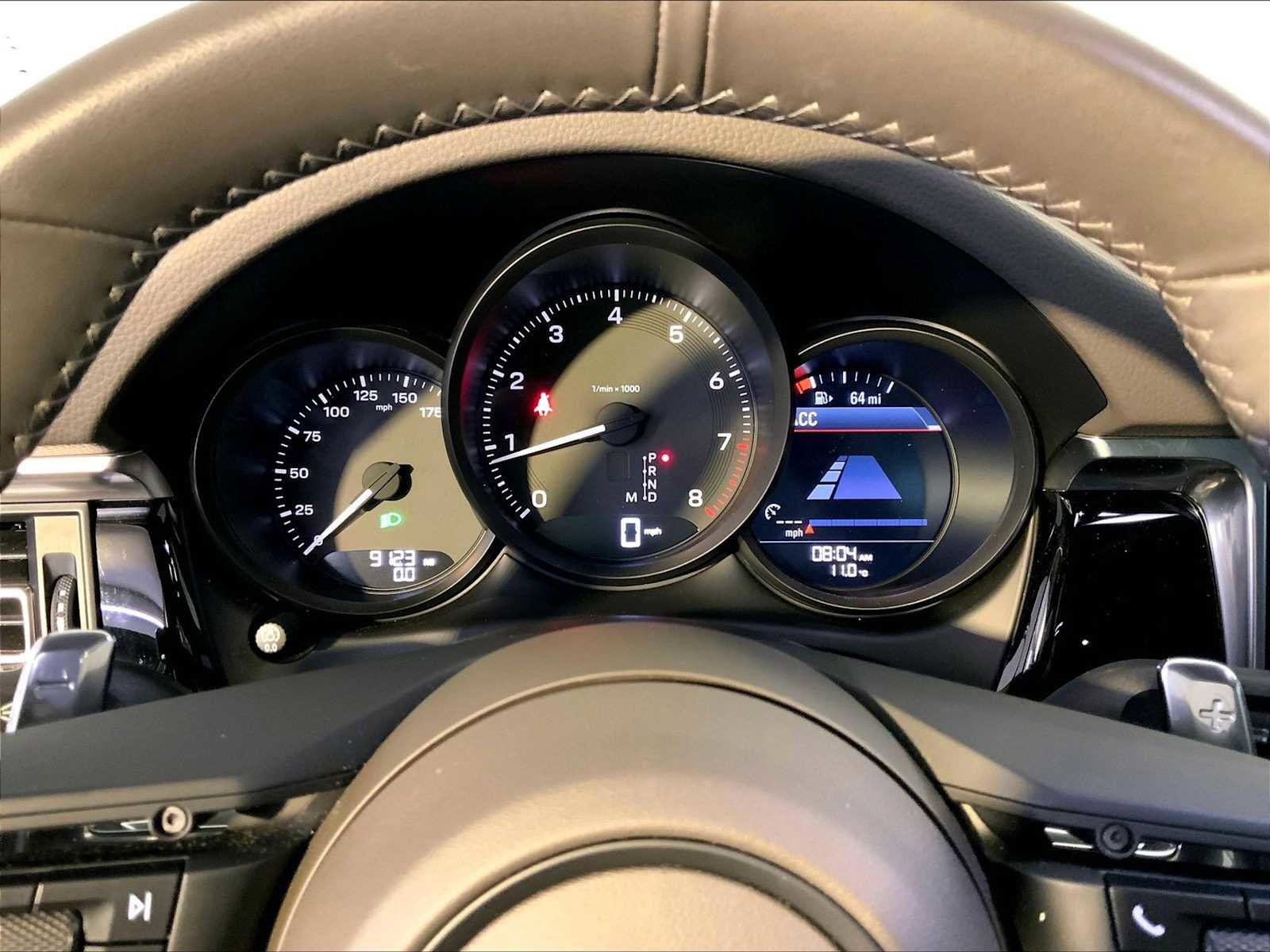 Certified 2023 Porsche Macan image 29