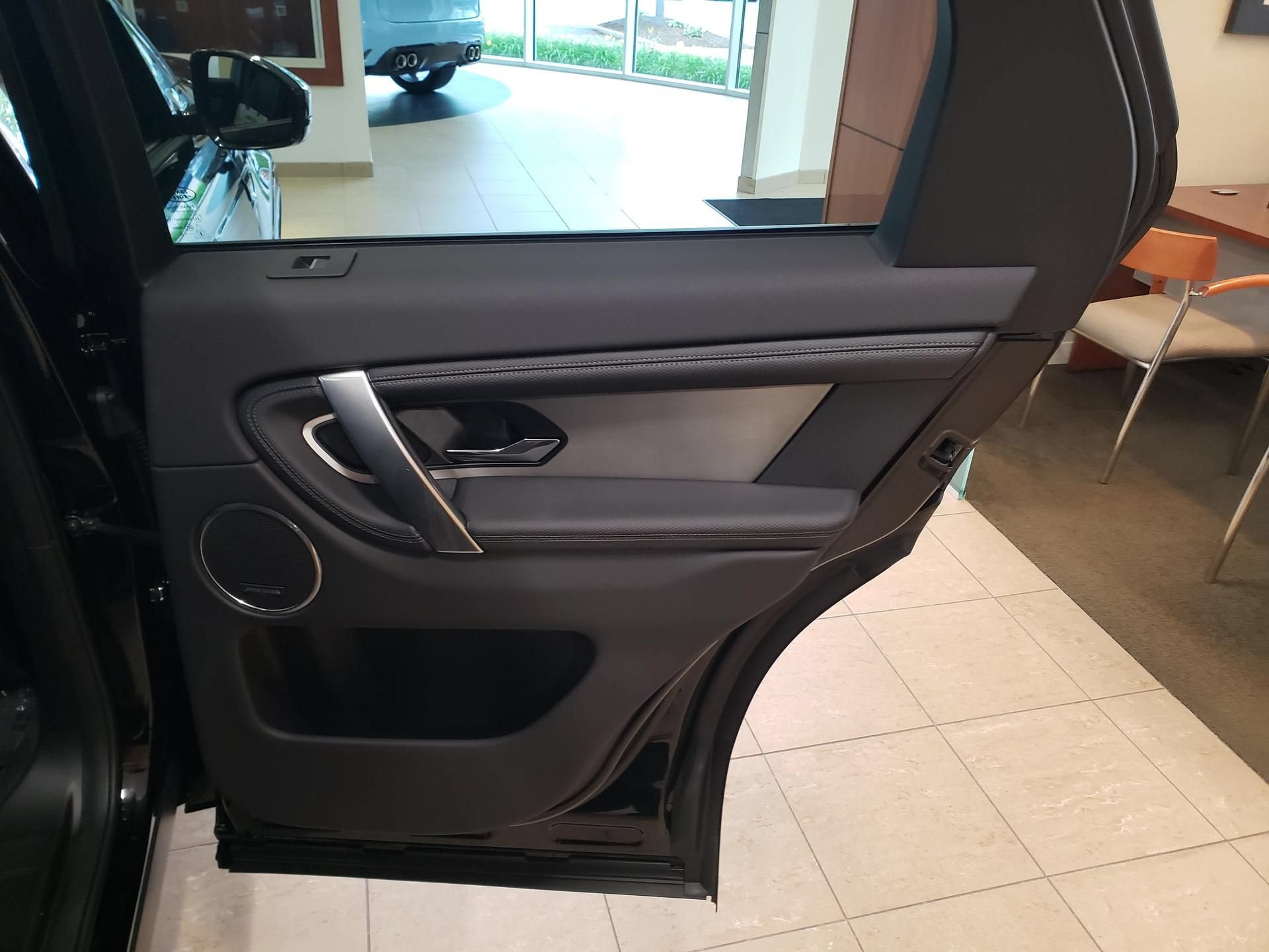 New 2026 Land Rover Discovery Sport Landmark AWD/4WD image 15