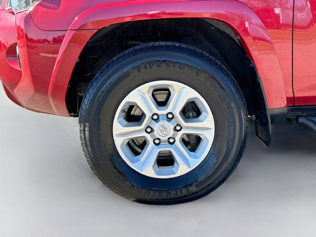 Used 2021 Toyota 4Runner SR5 AWD/4WD image 32