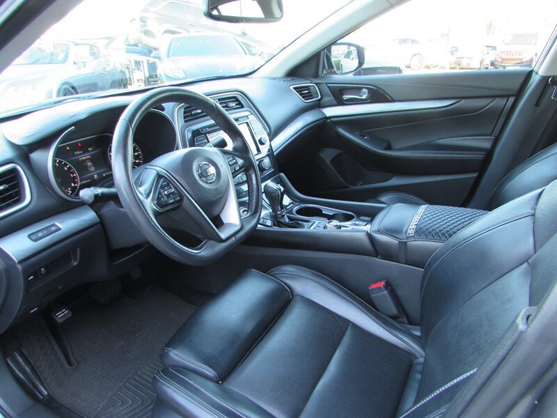 Used 2017 Nissan Maxima 3.5 SV FWD image 10