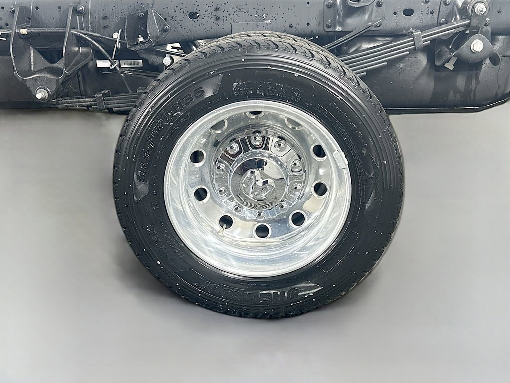 New 2026 RAM 5500 Tradesman w/ Chrome Appearance Group AWD/4WD image 16