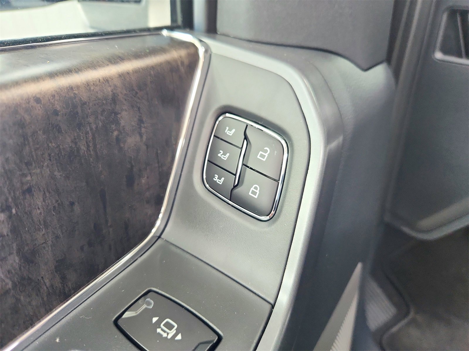 New 2026 Ford F250 Lariat w/ Black Appearance Package image 21