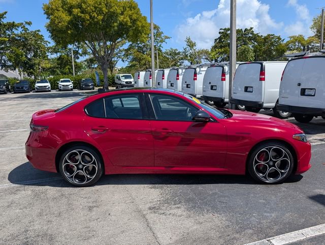Used 2024 Alfa Romeo Giulia Ti image 8
