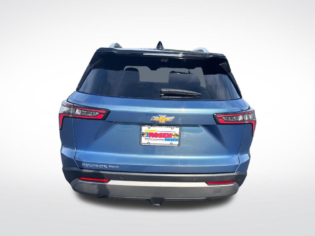 Used 2025 Chevrolet Equinox LT w/ Convenience Package II AWD/4WD image 4