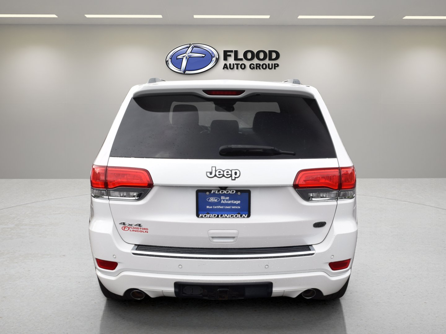 Used 2018 Jeep Grand Cherokee Overland AWD/4WD image 5