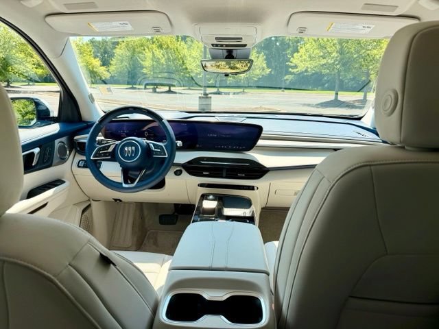 Used 2026 Buick Enclave Avenir w/ Super Cruise Package FWD image 24