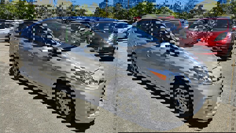 Used 2010 Toyota Prius Two FWD image 2