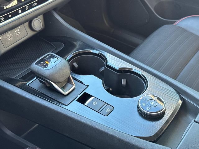 Certified 2025 Nissan Rogue SV AWD/4WD image 34