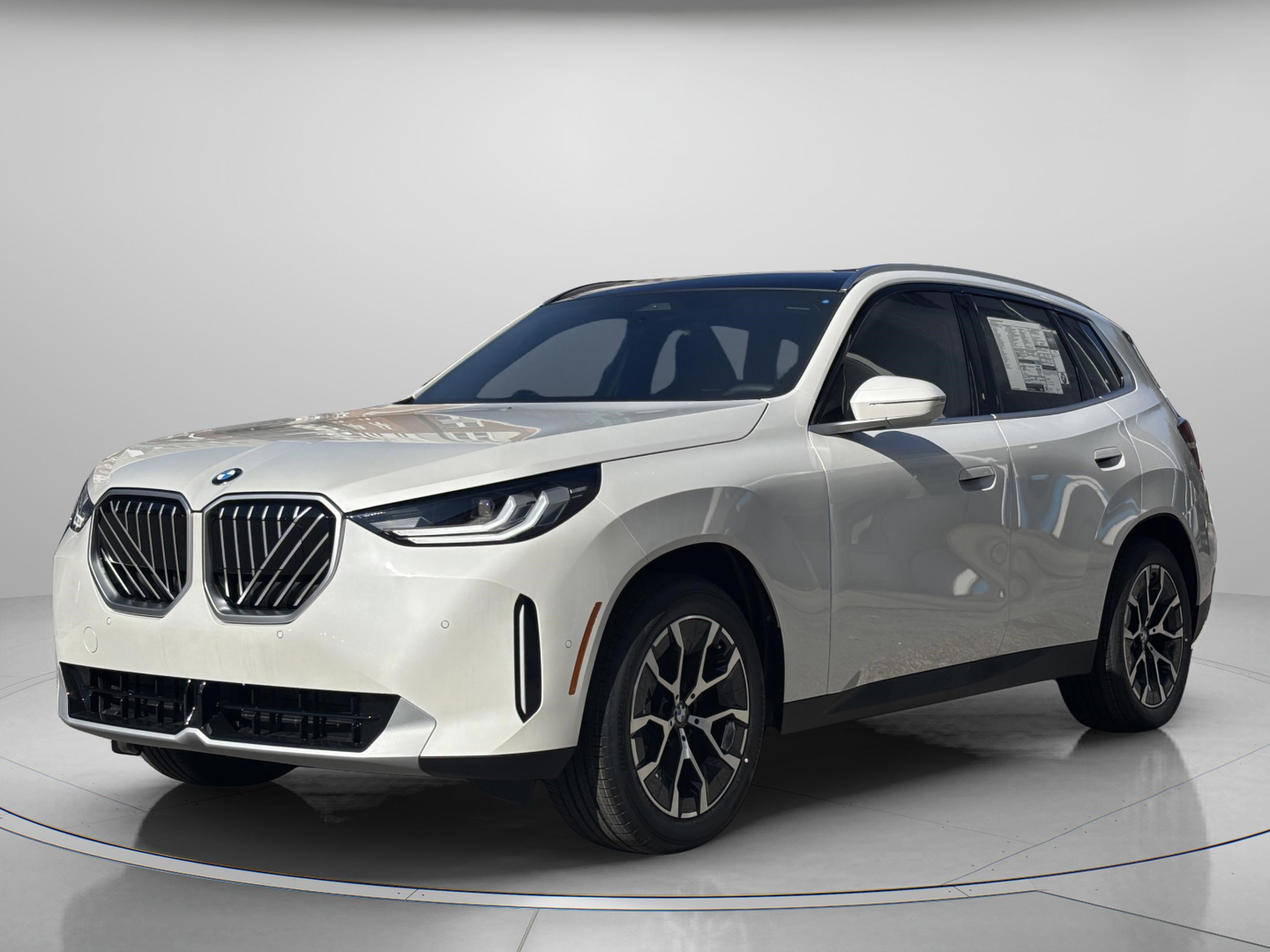 Used 2026 BMW X3 xDrive30 w/ Convenience Package image 2